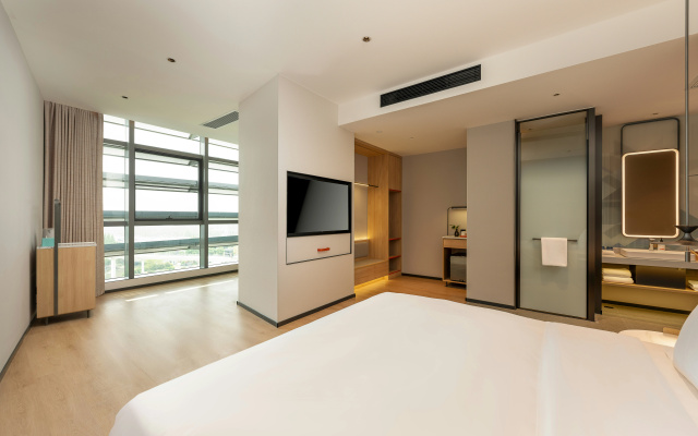 Holiday Inn Express Shanghai Hongqiao CBD by IHG – Guest Rooms – Shanghai