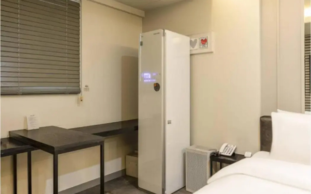 hotel 99 prestige