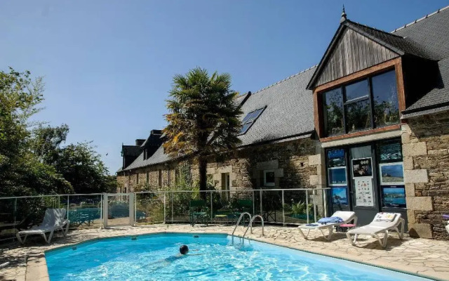 Hotel Kastell Dinec'h