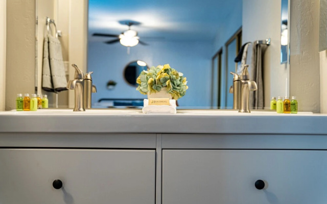 Mcnair Chandler 4 Bedroom Home by RedAwning