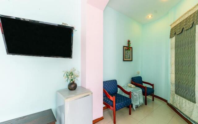 Super Oyo 266 Golden Gate