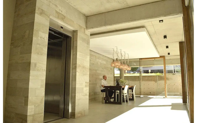 Amura Suites