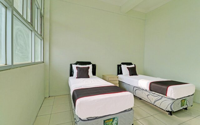 Capital O 91466 Hotel Neu Backpacker Tf Syariah (smk Tb)