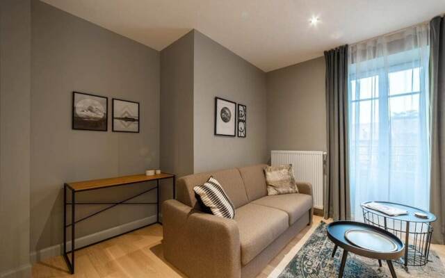 Belval Villa Rops Private Apartment