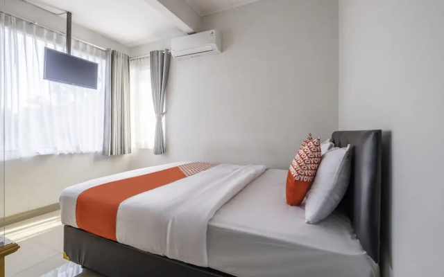 OYO 1646 Imelda Residence