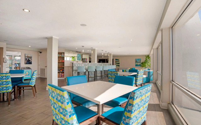 Inn on Destin Harbor, an Ascend Collection Hotel