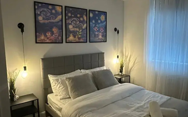 The Retro Suite With Wii Games and Entertainment
