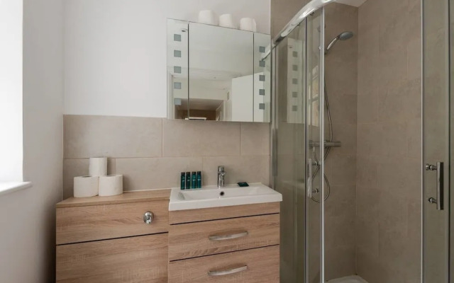 Fantastic 2 Bedroom Flat in the Heart of London