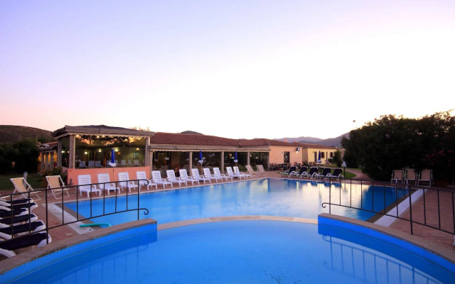 Li Suari Club Village