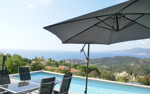 Spacious Villa in Albitreccia with Swimming Pool