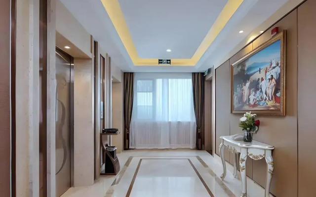 Vienna International Hotel (Nantong Haimen Pedestrian Street)