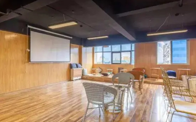 ISU Hostel(Sanya Pedestrian Street Seaview Store)