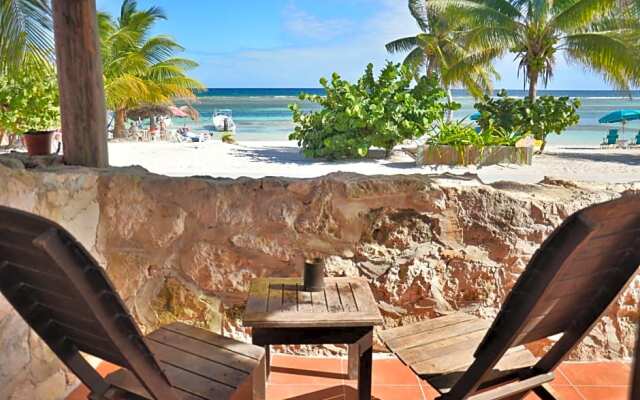 Nacional Beach Club & Bungalows