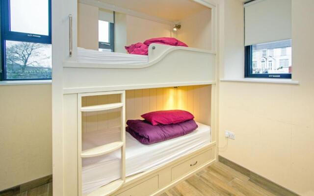 Canolfan Y Fron - Hostel