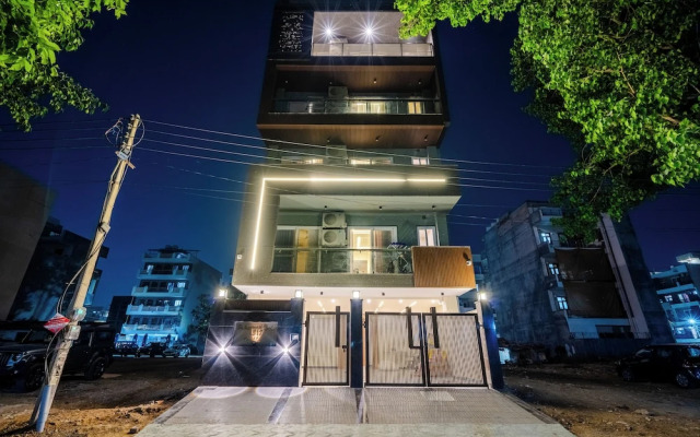 Lime Tree 1BHK Service Apartment Gurgaon