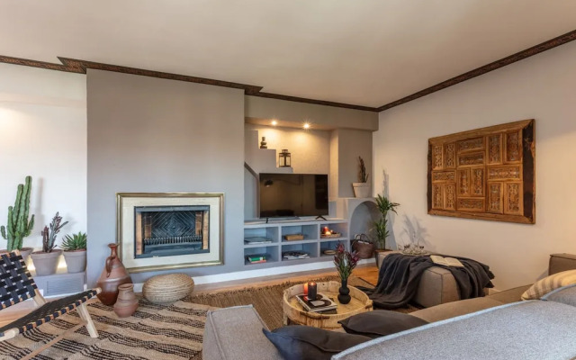 Wukro - 2 Bedrooms and Terrace in Chamber