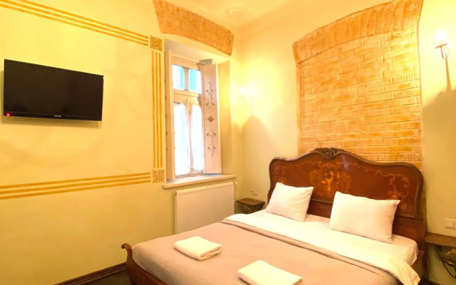 Апартаменти на вул. Валова 21/16