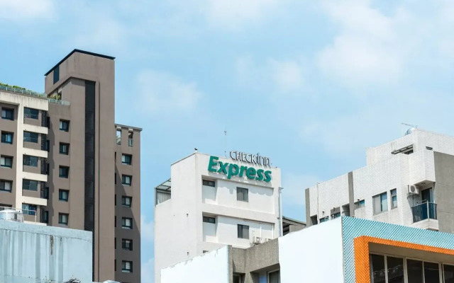 CHECK inn Express Taichung Fuxing Hall 2