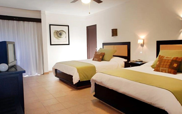 Coral Costa Caribe Beach Resort - All Inclusive