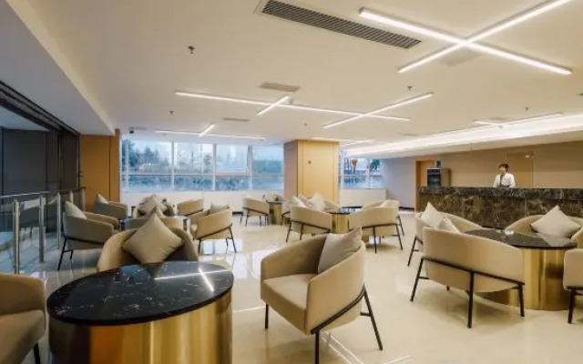 Neijiang International Hotel（Sports Center store）