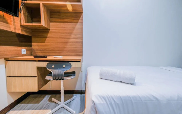 Strategic Location 2Br Gallery West Apartment