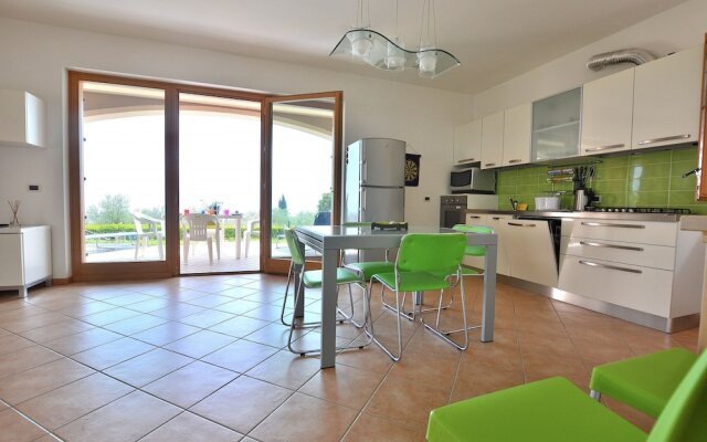 Apartment Fabiola With Pool Lake View