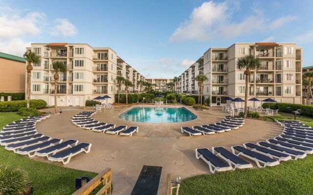 Hodnett Cooper's Beach Club