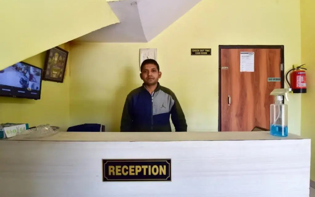 Hotel Amar Palace by OYO Rooms