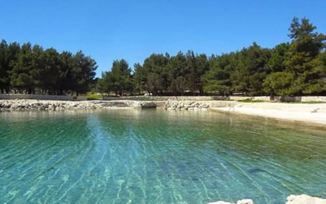 Waterfront Apartment in Vir With Balcony and Barbecue