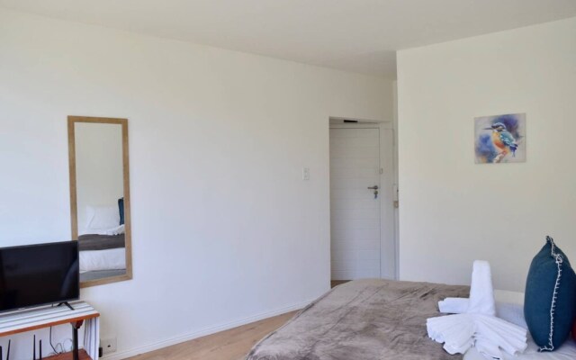 1 Bedroom Disa Park Studio in Vredehoek