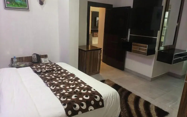 Emsworth Hotels and Apartments
