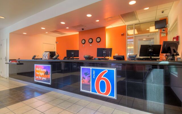 Studio 6 Suites Las Vegas, NV – Tropicana