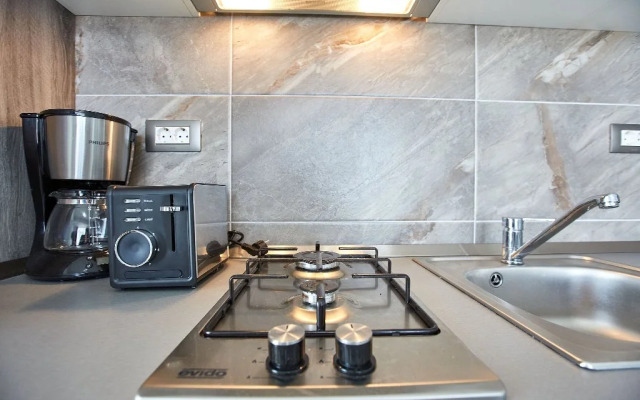 Deluxe Alezzi (Empty)