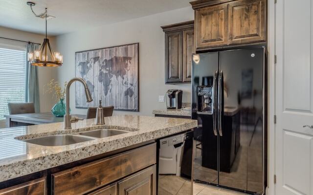 Red Canyon 3 Bedroom Apts