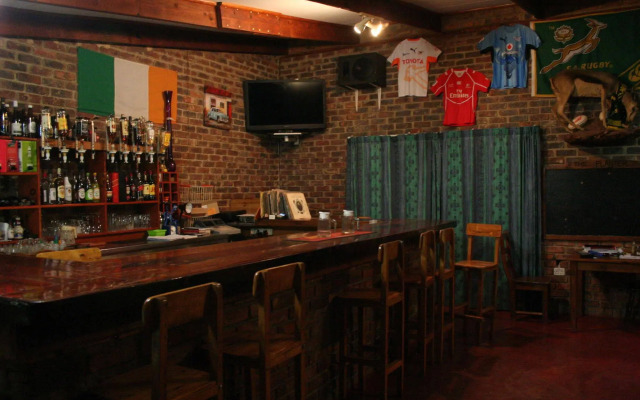 High Side Tavern and Planters Lodge