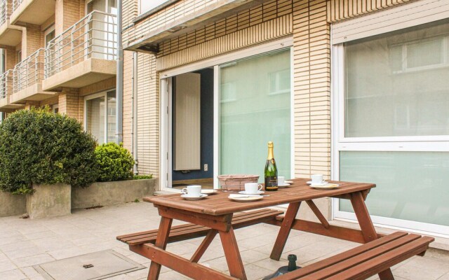 Beautiful Apartment in Oostende With 3 Bedrooms and Wifi