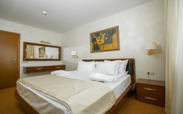 Victoria Hotel Chelyabinsk - Hotel in 科佩伊斯克 - Photo 5