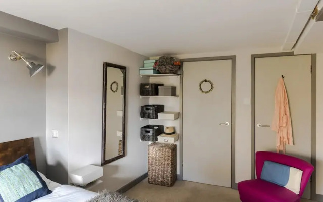 Stunning 2-bed Converted Warehouse - Sleeps 4