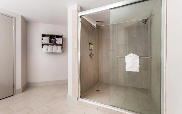Holiday Inn Express & Suites Scottsburg by IHG