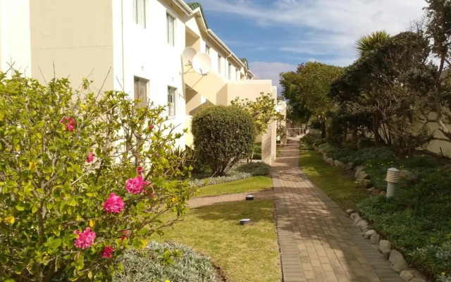 67 Whale Rock Estate, Hermanus
