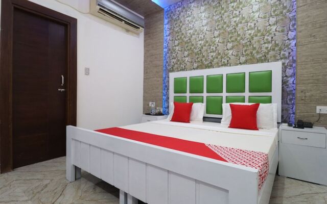 OYO 27916 Hotel Bubbles