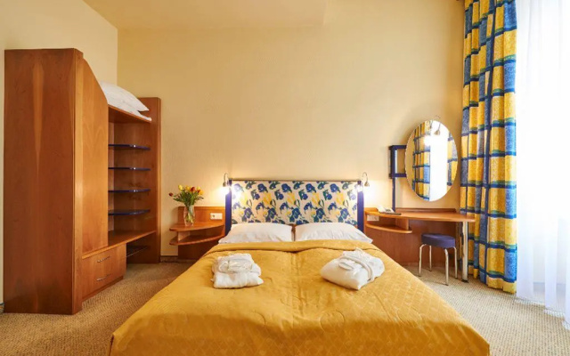 HiLight Suites Hotel