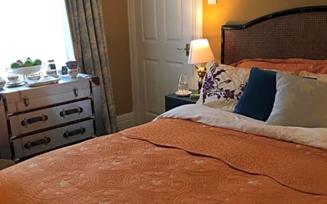 Wynberg House Swansea Bed  Breakfast