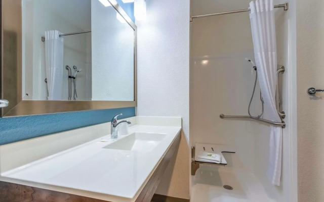 WoodSpring Suites Miramar