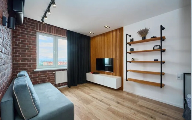 Йо Плейс на улице Героя Сарабеева В.И. 9