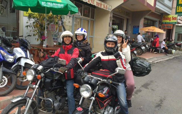 Ken's Backpackers Hotel