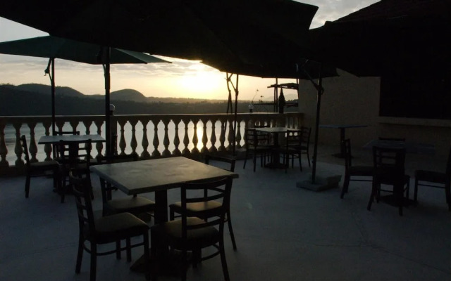 Asham Africa Hotel and Resort