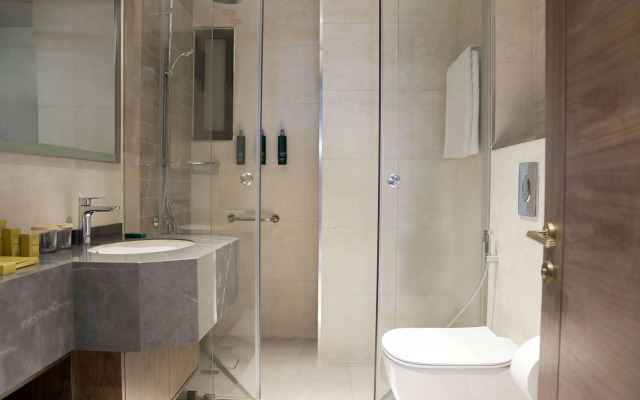 Doubletree By Hilton Amman Hotel & Residences