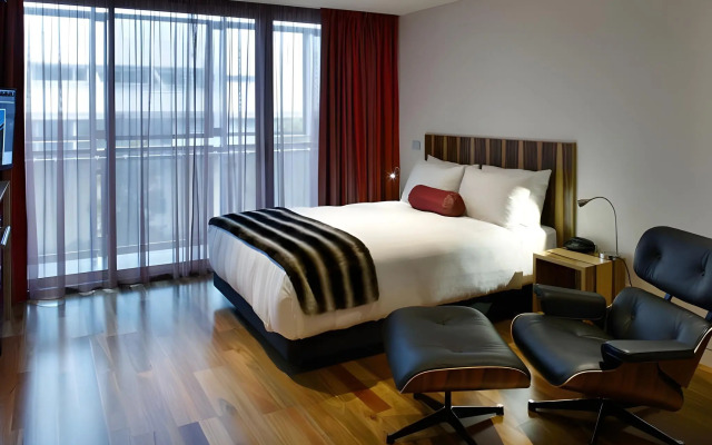 Salamanca Wharf Hotel
