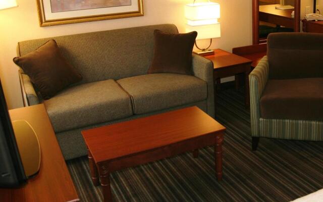 Hampton Inn & Suites by Hilton Toronto Airport